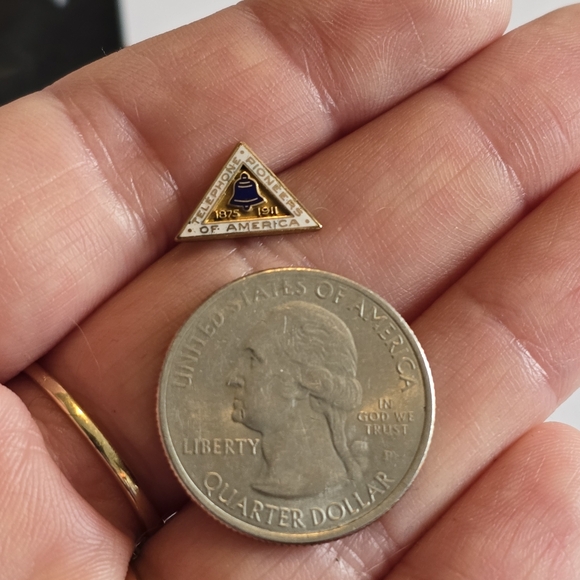 Vintage pin Telephone Pioneers of America triangle telecom telecommunications - Picture 8 of 9